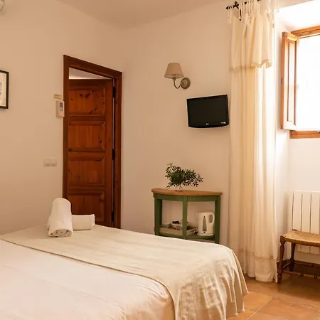 Hotel Cal Secretari Vell - Turismo De Interior 3*